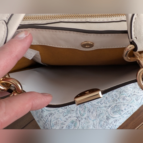 Coach Dreamer Rivet's Handbag - Picture 4 of 16